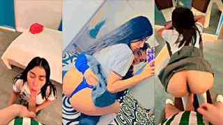 La colegiala Juliana Beltrán con un compañero de colegio singando