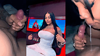 Mami Kim mamando y sacando la leche del Mariachi Budda