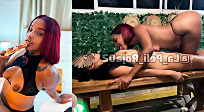 Escena especial protagonizada por dominicana la peli roja02 se come una chica mientras da un